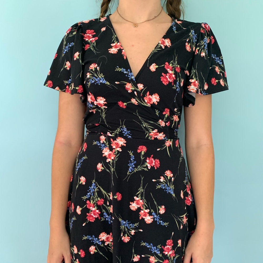 Black Floral Dress Short Sleeve, size S - Dee Elle